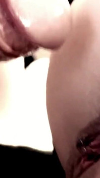 Creampie in 2 Pussies