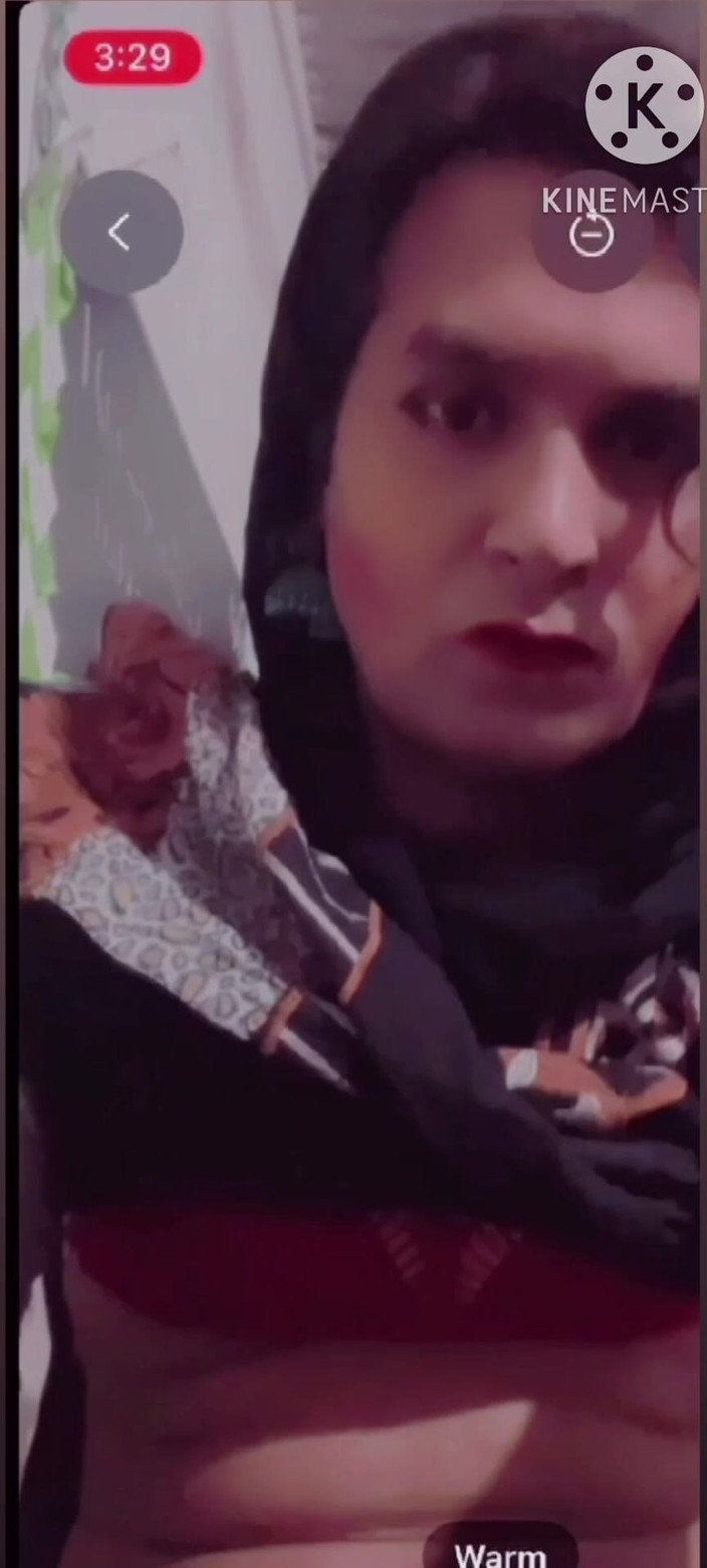 Apple00001: Transexualul pakistanez (Dosarele epstien)