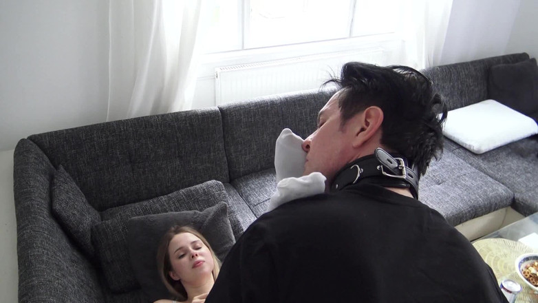 Foot Girls: Klasické Punčochy Uctívání nohou a Ponožky Čichání Kelly