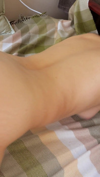 A Little Secret of the Stepsister While the Parents Are Not at Home (assjob, Dryhump)