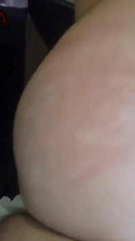 Destruindo a bunda da esposa gostosa, bunda branca toda vermelha de tanto tapa, sem piedade no tesão