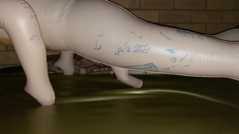 Aussie bi boy: Scopando un uomo bambola sulla mia acqua 15-2-2020