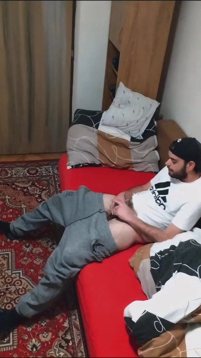 jerkofflover: Cum Cumshot in My Room Skater Guy