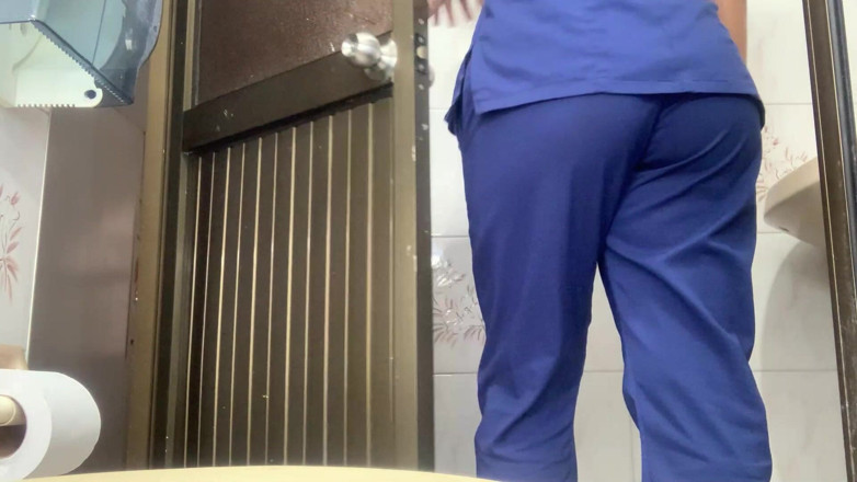 Pampammedallo: Recorded in Bathrooms Pissing