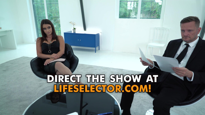 LifeSelector: La secretaria cachonda leal Lana se follará a cualquiera para...