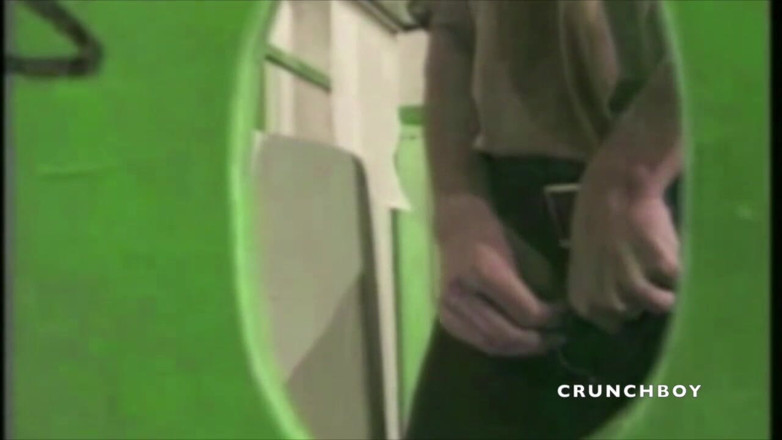 GAY VINTAGE PORN: Twinks suck straight in toilets glory holes