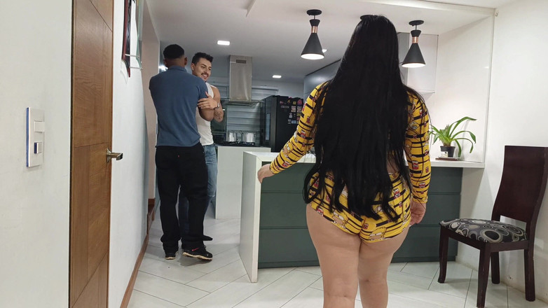 Rioc69: 親友の妻とセックスしながら、彼が料理をしてくれます