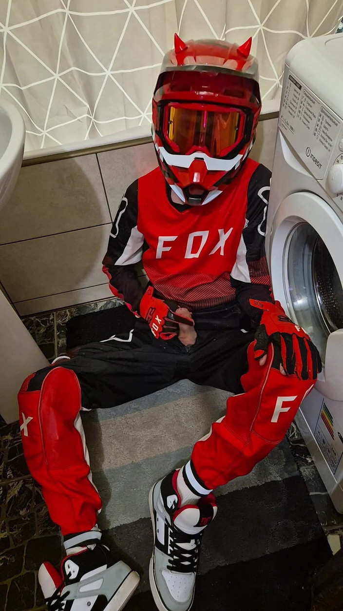 Sneakersmax98: Un loc bun pentru udarea vitezei