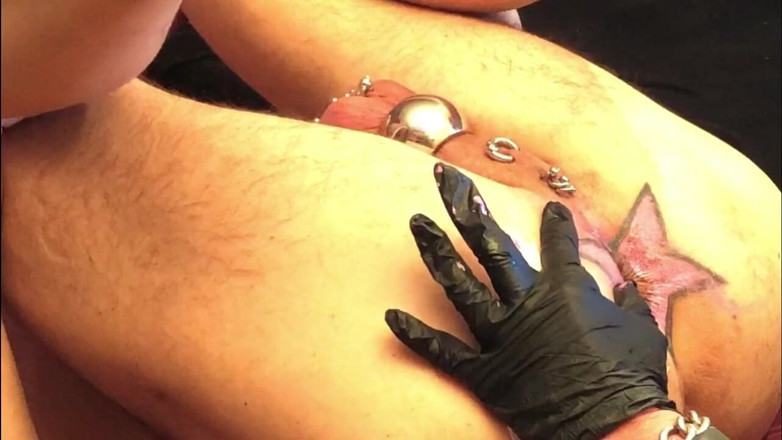 Dominatrix Frida: Asshole star tattoo