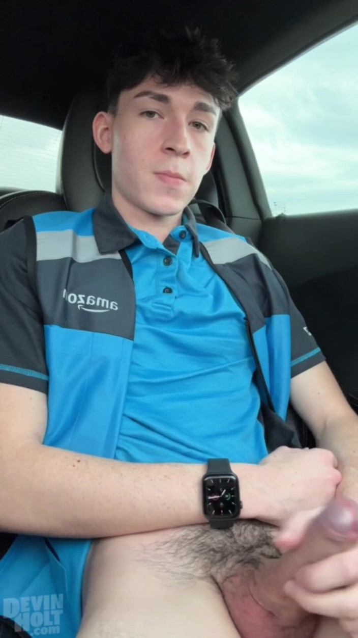 The Show Studio: कार्यदिवस पर हस्तमैथुन