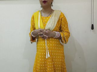 Saara Bhabhi: Ragazza sorellastra indiana con culo grosso scopata duramente da bhai