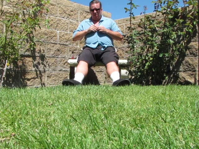 The porky pervert: Branlette dans un parc extérieur 4