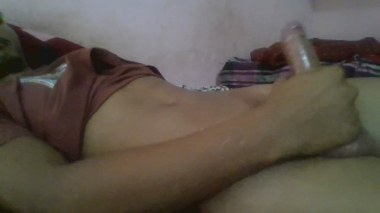 sexy_boy18Basket: Masterbating na sala