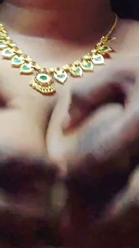 Ateşli seksi dul kadın odada seks yapıyor