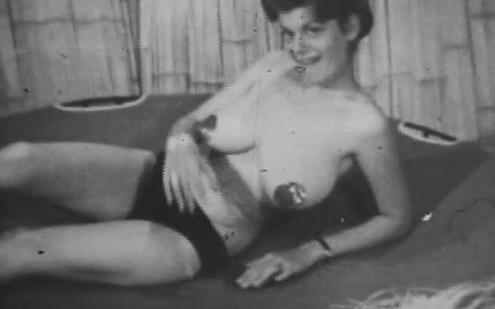 Vintage Usa: Svart och vit vintage erotisk film