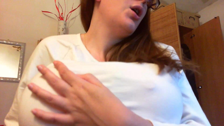 Nicoletta Embassi: Big inflation big tits