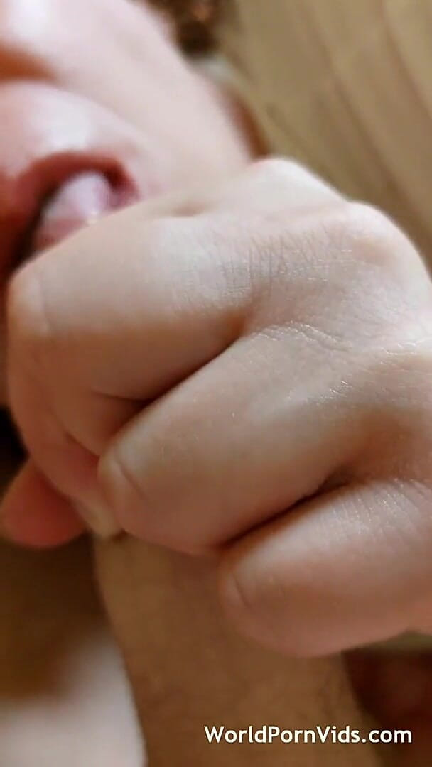 The Older Woman Sucks an Older Cock Till It Spits Cum on Her Tongue (Selected worldwide porn)