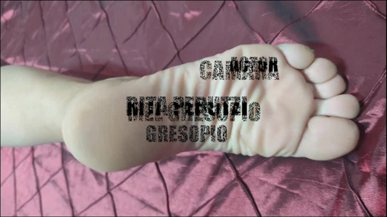 Rita Perutzi: Rita Perutzi Shows off 1