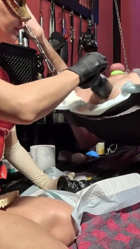 Adelina Noir Fisting and Toying Rafaello in the Sling