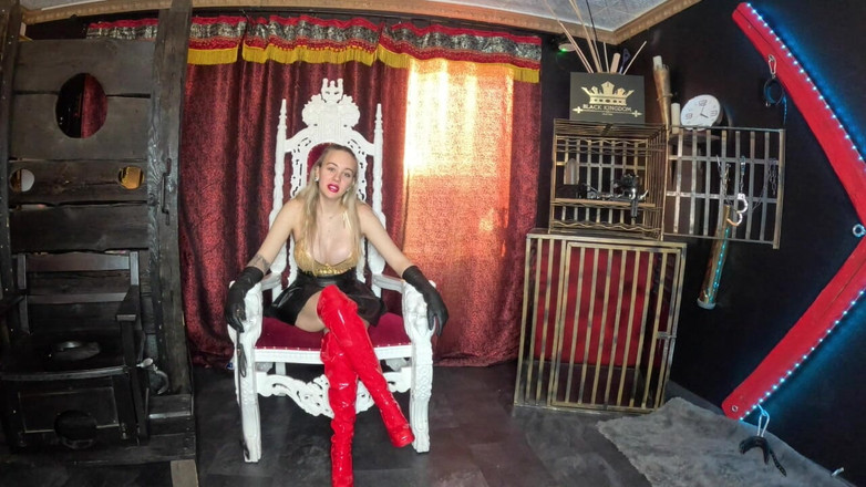 Queen_of_BDSM: Mój pierwszy solo wideo tutaj, od teraz jestem twoją kochanką!