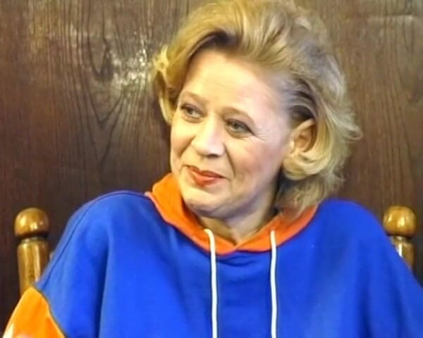 German's Fat and Old Ladies: 아마추어 독일 할망구가 몸을 구부리고 따먹히다