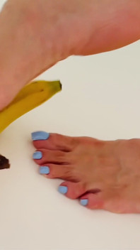 Banana Crush and Absolute Worship of My Feet, the Mixture of Sweaty Feet and the Taste of Fruit