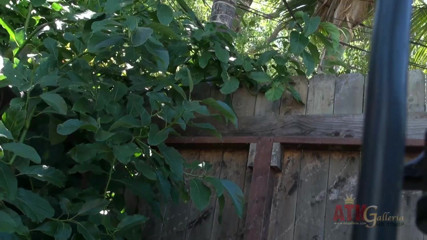 ATKIngdom Fans: Phoebe is outside getting naked for a photo shoot