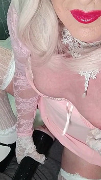 Sissy Trans i strumpbyxor