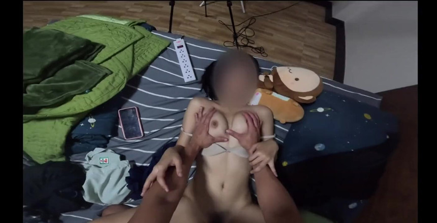 FuxxxYouu: Fucked a petite thai slut