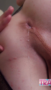 Trans-schätzchen nikki north will ohne gummi, fillup und creampie