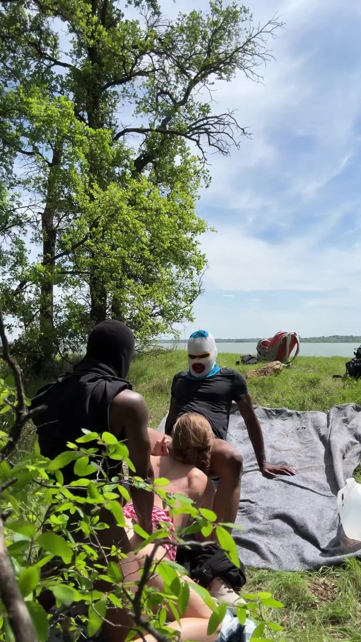 Jackrackemxxx: Hinter den kulissen - MILF &amp; 2 BBC doppeltes analpicknick
