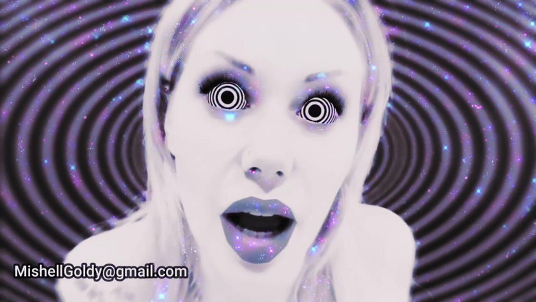 Goddess Misha Goldy: Sto utilizzando un programma speciale per ottenere tutte le vostre...