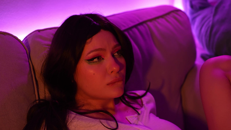 Alexa Poshspicy: Юная Извращенка Попросила Меня Растянуть Ее Дырки Огромными Дилдо