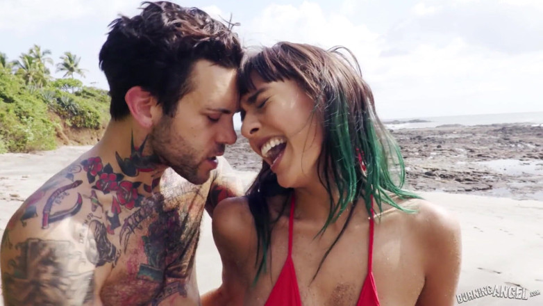 Burning Angel: BurningAngel - Janice Griffith se fute cu mâini mici în vacanță