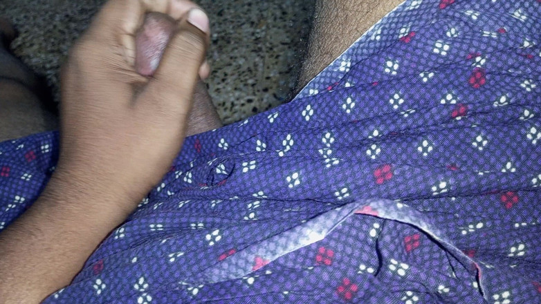 Sweet Indian cock: 큰 자지로 후장 섹스하는 인도 게이 소년