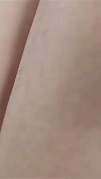 Indonéské porno zkouší novou sukni a najednou je ošukané zezadu