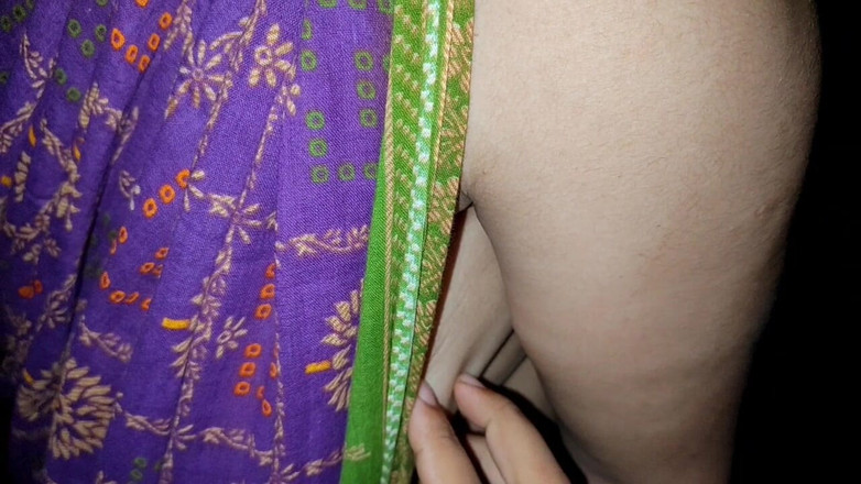 Bhabi8068: 이웃 의붓남매에게 따먹히는 2년 후