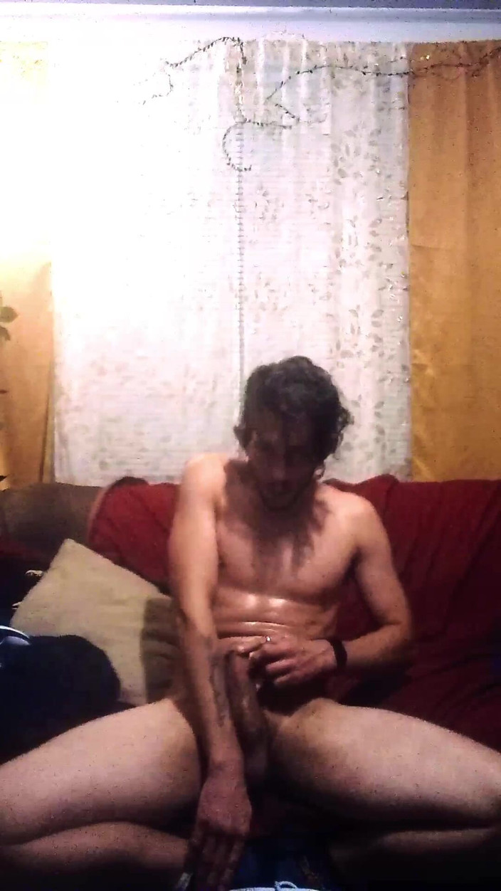 Magnumxlcody: Yarağımla oynuyorum.