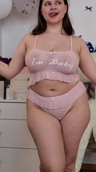 Draag microbikini en pure lingerie (video met dergelijke lingerie al op mijn of @tinni_angelll)