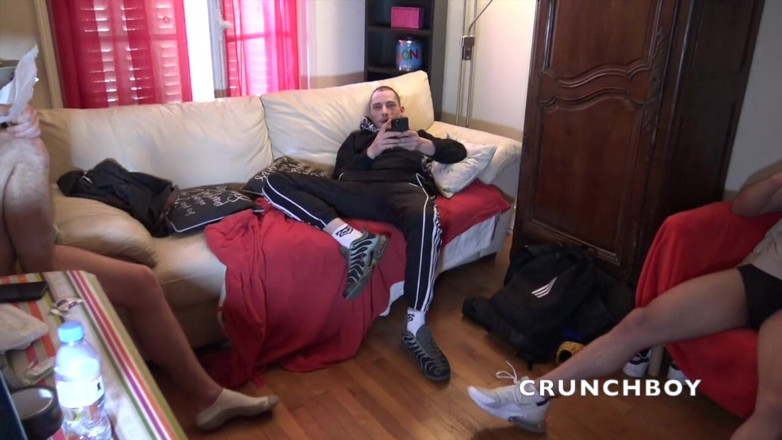 AMATOR BAREBACK FRENCH PORN: Alex грубо трахнул гетеро-паренек, любопытный Aaron Master