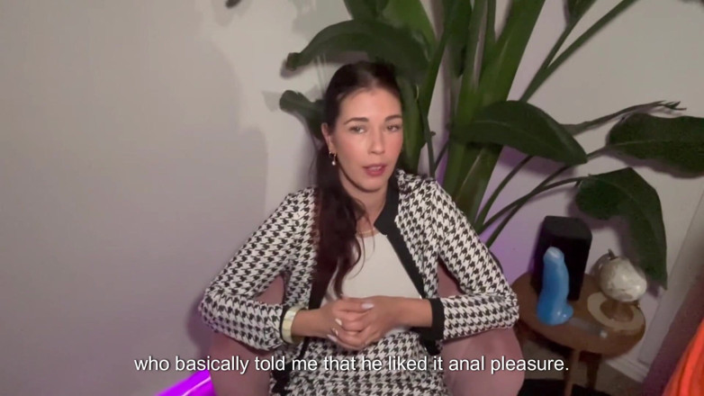 Queen Coquette: Franse Pegging - POV: Ik Beantwoord Zijn Vragen En Neuk Dan...