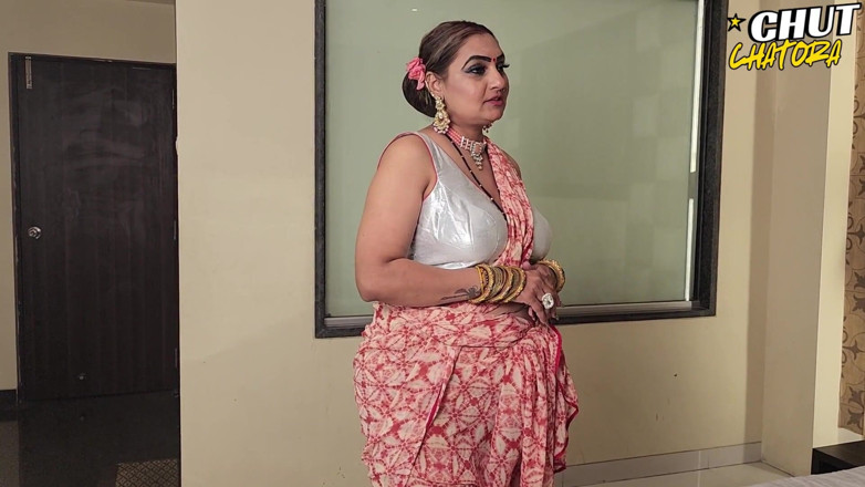 arina: Pembantu india sama pembantunya yang hot
