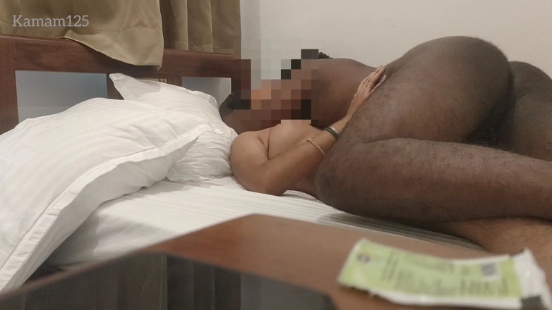 Kamaveriyan: Tamil Couples Romance Hard Fuck Oyo Room