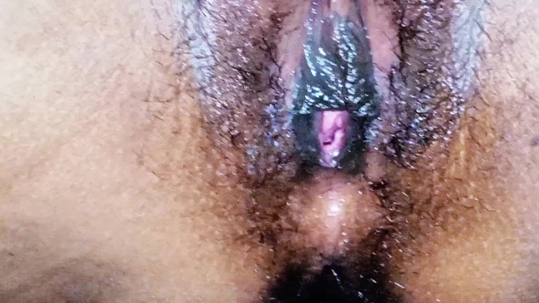 NAZMA: नया विवाहित जोड़ा सेक्स का आनंद ले रहा है