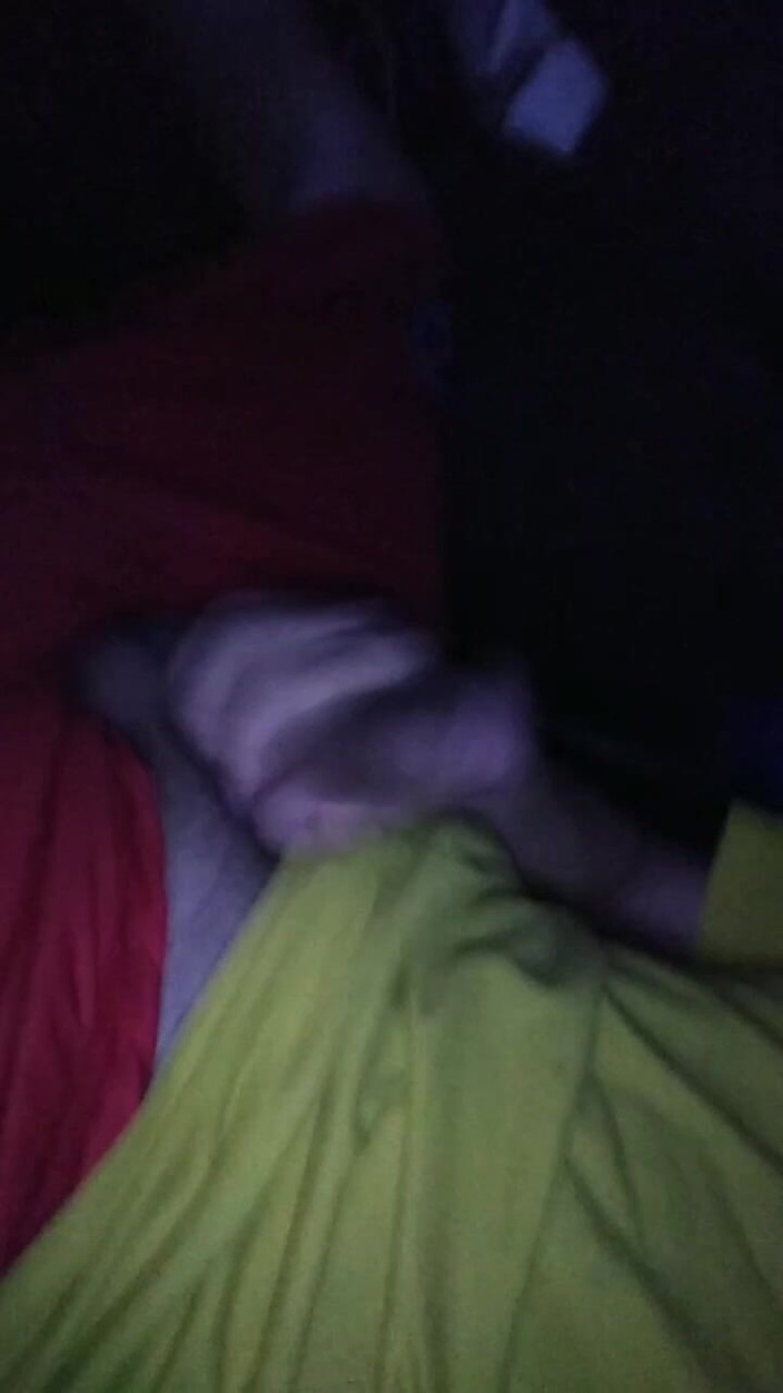 AlexAlejandro13: 누가 방에 와서 싶어