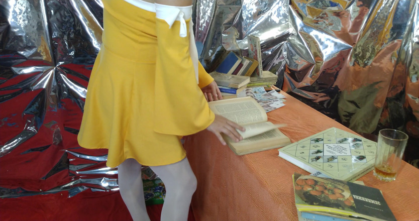 LizAngel: Bibliotecara Levy a luat o muie sexy și a făcut laba...