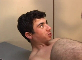 Hot Latinos dudes not gay but curious: Sexy heterosexual latino follando por primera vez 25