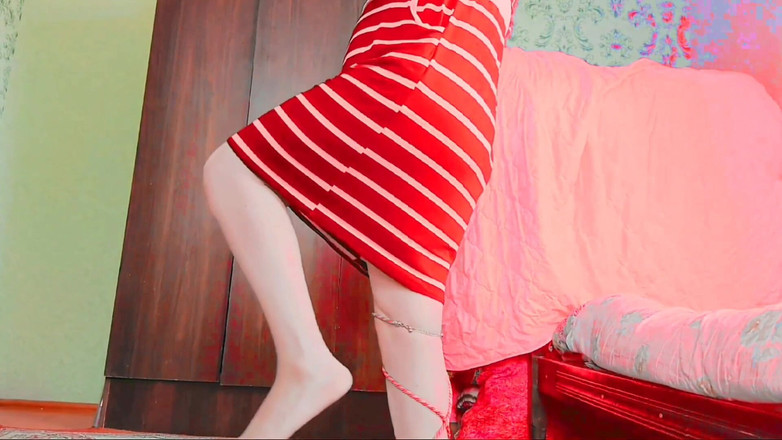 Kitty_Cross: Bent Down Desert Dancer fundul mare Lady Boy Cosplayer Model...