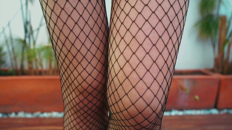 Cipriani: Heiße Latina Masturbiert Auf Meiner Couch