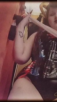 สูดกลิ่นแล้วชักว่าว